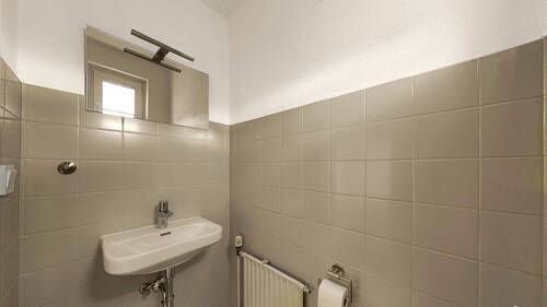 Gäste_WC - 3 Zimmer Reihenmittelhaus in Delmenhorst