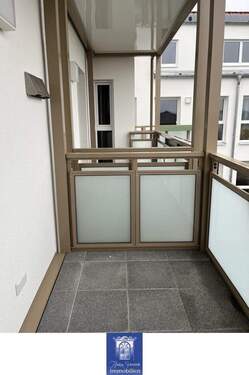 Balkon - 2 Zimmer Etagenwohnung zur Miete in Arnsdorf