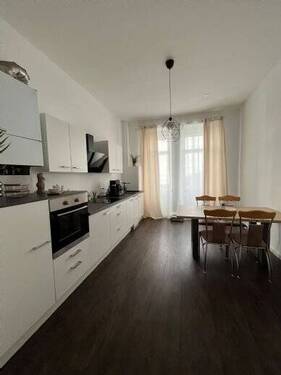 Küche ist Bestandteil der Wohnung - Etagenwohnung in Saarbrücken zur Miete