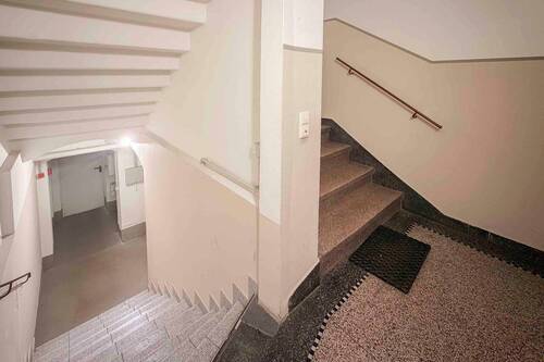 Hausflur Ansicht 02 - 