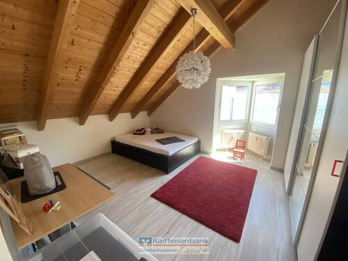 Schlafzimmer - 2 Zimmer Etagenwohnung zum Kaufen in Schrobenhausen