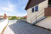 Terrasse - 8 Zimmer Mehrfamilienhaus, Wohnhaus zum Kaufen in Hessigheim