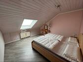 Schlafzimmer DG - 