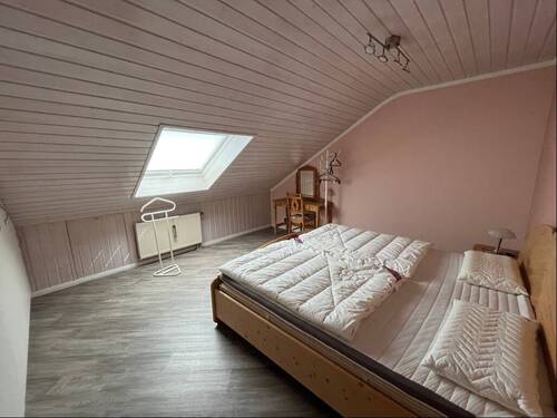 Schlafzimmer DG - 