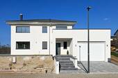 Südwestansicht - Einfamilienhaus mit 182,00 m² in Ebensfeld zum Kaufen