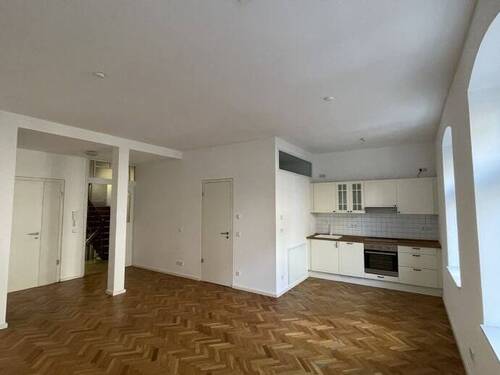 Wohnraum / Kochen - 2 Zimmer Etagenwohnung in Chemnitz