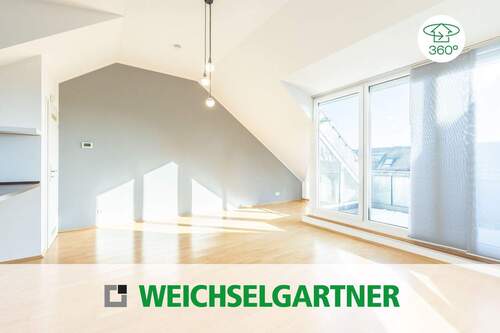 Im Alleinauftrag - Lichtdurchflutete Dachgeschosswohnung mit sonniger Dachterrasse