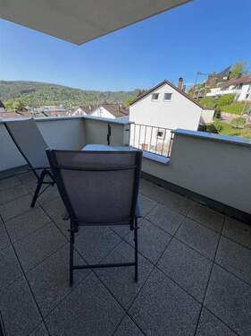 Balkon mit Fernblick - 4 Zimmer Etagenwohnung in Remshalden