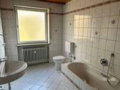 Bad - 4 Zimmer Etagenwohnung in Kulmbach