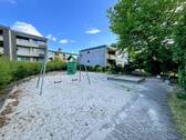 Spielplatz am Haus - 4 Zimmer Etagenwohnung zum Kaufen in Braunschweig/Volkmarode