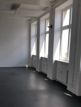 Hallway - Hochwertiges Büro an der Ringbahn S-Sonnenallee - All-in-Miete