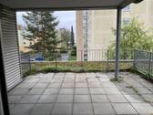 Terrasse - Sonnige 2-Zimmerwohnung Dachgeschoß mit großer Terrasse im 2. OG - TG-Stellplatz
