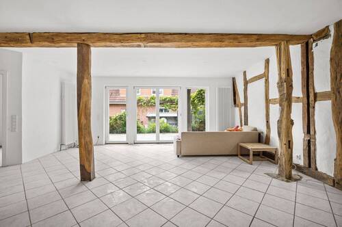 Wohnzimmer_II - 3 Zimmer Etagenwohnung in Seelze / Harenberg