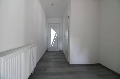 Eingangsbereich - 3 Zimmer Doppelhaushälfte zum Kaufen in Seitingen-Oberflacht