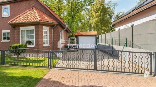 Garage 1 - 4 Zimmer Einfamilienhaus zum Kaufen in Jerichow