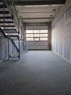 20260122_101018.jpg - Halle in Bensheim zur Miete