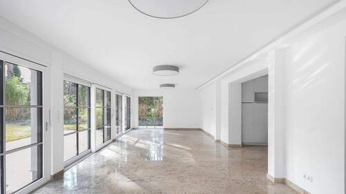 Weitere Ansicht Wohnbereich - Einfamilienhaus mit 200,00 m&sup2; in Berlin zur Miete