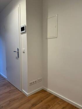 2023-12-04 01 - 