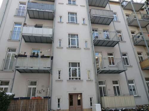 Hausansicht hofseitig - 2 Zimmer Etagenwohnung in Leipzig