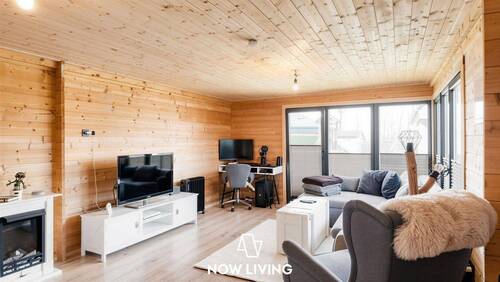 Poolhaus - 