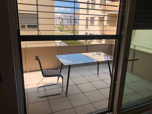 Bild 1 - Möbliert 2 Zimmer Wohnung mit Balkon und Einbauküche in Daimler Nähe