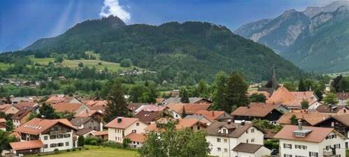 Pfronten Ansicht - Mehrgenerationenhaus - Renovierungsbedürftiges Mehrfamilienhaus in