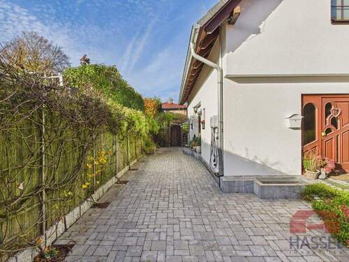 Parken und nach Hause kommen - 6 Zimmer Einfamilienhaus zum Kaufen in Nideggen / Rath