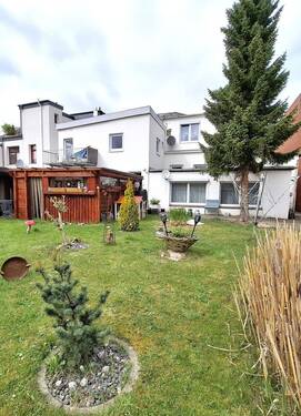 3.Rückseite.jpg - 1 Zimmer Mehrfamilienhaus, Wohnhaus in Brake