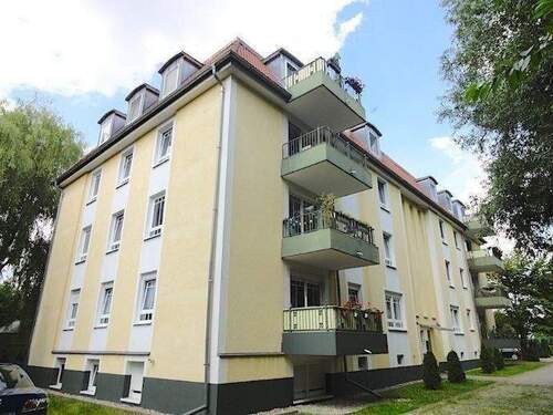 Eingangsseite - Mehrfamilienhaus, Wohnhaus in Berlin