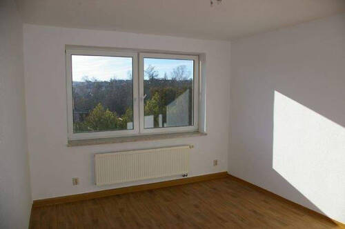 Schlafzimmer - Etagenwohnung mit 46,60 m&sup2; in Kahla zur Miete