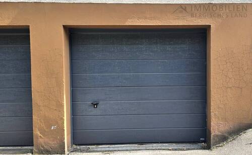 Garage. - 