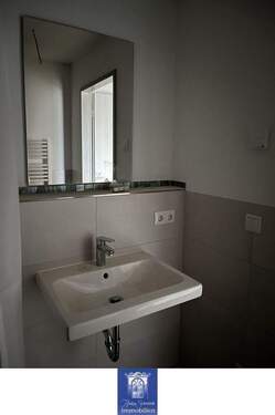 Bad - Etagenwohnung mit 44,20 m&sup2; in Arnsdorf zur Miete