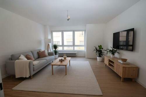 Wohnen mit Beispieleinrichtung - 