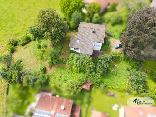 Luftansicht Grundstück mit Altbestand - 