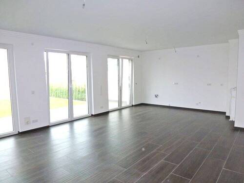 Wohnen/ Kochen Erdgeschoss - 