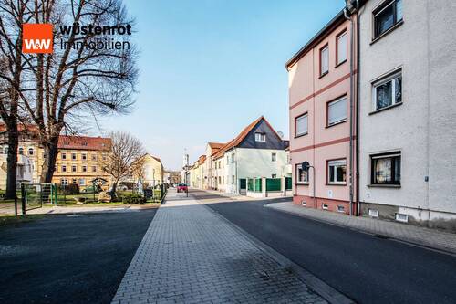 Blick Richtung Stadt - 8 Zimmer Einfamilienhaus zum Kaufen in Meuselwitz