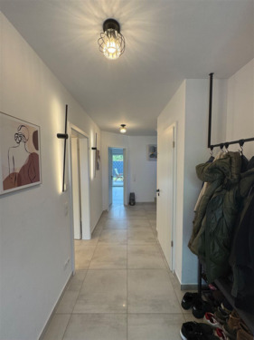 Flur - 5 Zimmer Doppelhaushälfte zum Kaufen in Papenburg