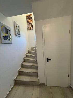 Treppenhaus mit Abstellraum darunter - 