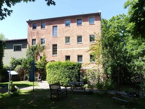 Rückansicht - Mehrfamilienhaus, Wohnhaus zum Kaufen in Birkenwerder