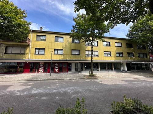 Straßenansicht - Wohn- und Geschäftshaus im Zentrum von Halver zu verkaufen.