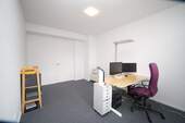 Büro 02 - 