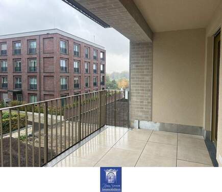 Balkon - 3 Zimmer Etagenwohnung in Dresden