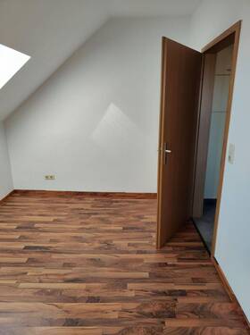 Schlafzimmer - 2 Zimmer Etagenwohnung zur Miete in Sandersdorf-Brehna
