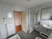 Wohnung OG Badezimmer - 