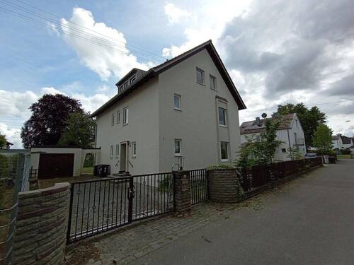 Straßenansicht Nord-West - Mehrfamilienhaus, Wohnhaus mit 200,00 m&sup2; in Neusäß zum Kaufen