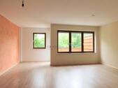 Großes Wohnzimmer - 2 Zimmer Etagenwohnung zur Miete in Chemnitz