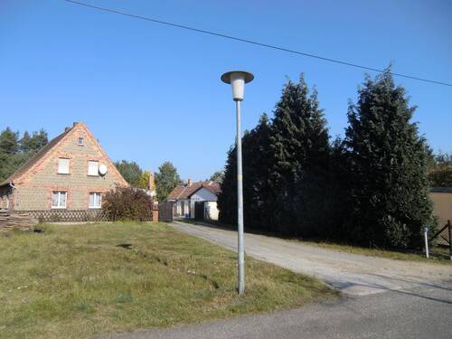 Zufahrt des Nachbarn könnte ebenfalls eigene Zufah - Grundstück in Spreetal