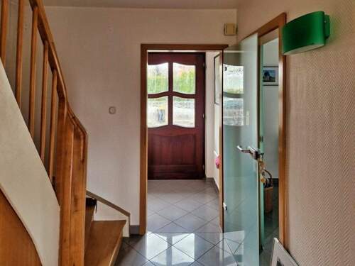 Entree mit Windfang - 3 Zimmer Reihenmittelhaus zum Kaufen in Laatzen