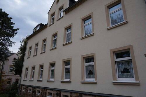 DSC00057 - Laminat - Bad mit Wanne+Fenster - frei ab 1.5.26