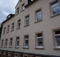 Laminat - Bad mit Wanne+Fenster - frei ab 1.5.26 - Hartmannsdorf